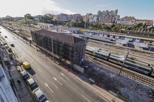 El Derribo De Las Naves Ferroviarias Dar Paso A Un Parque De